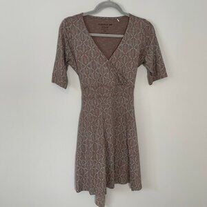 Toad & Co brown short sleeve‎ v-neck tie back knee length cotton stretch dress